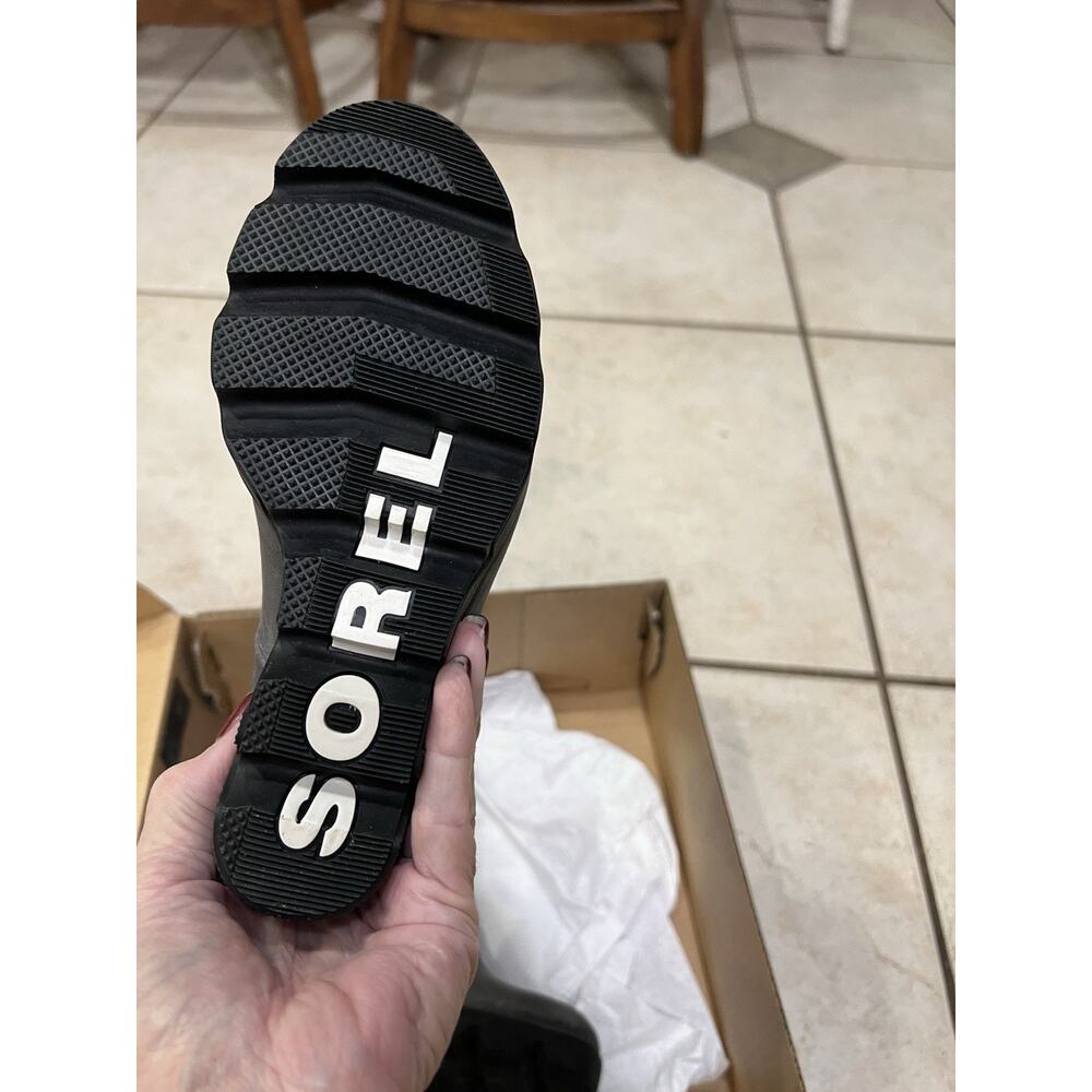 Sorel Gray Joan Uptown Stud Booties Sz 6.5 NIB Waterproof - Picture 6 of 10